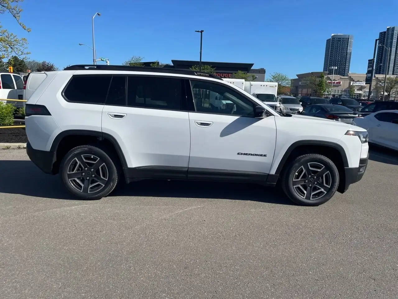 Jeep Cherokee снимка Jeep Cherokee