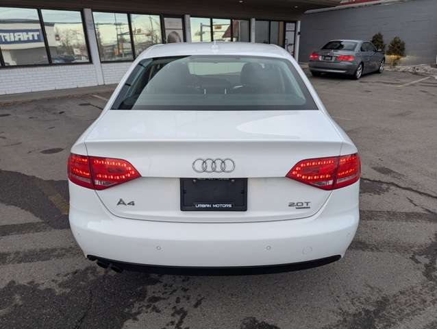 2012 Audi A4 4dr Sdn Auto quattro 2.0T Premium Plus alt 3