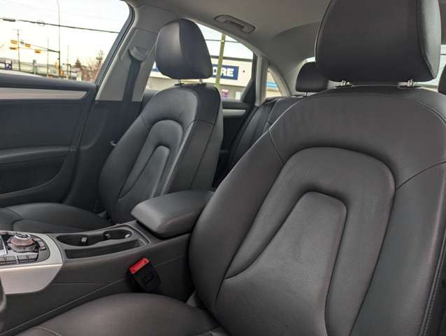 2012 Audi A4 4dr Sdn Auto quattro 2.0T Premium Plus thumb 11