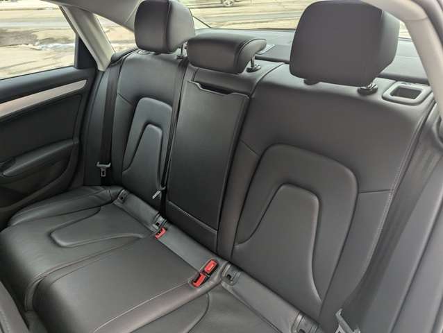 2012 Audi A4 4dr Sdn Auto quattro 2.0T Premium Plus thumb 14