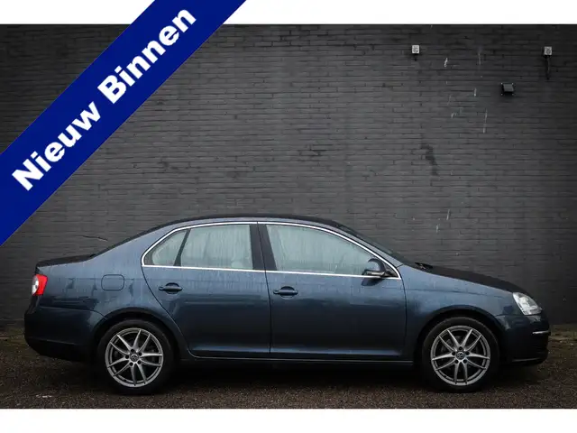 Volkswagen Jetta 1.4 TSI Comfortline Net binnen - Nu al te bezichti