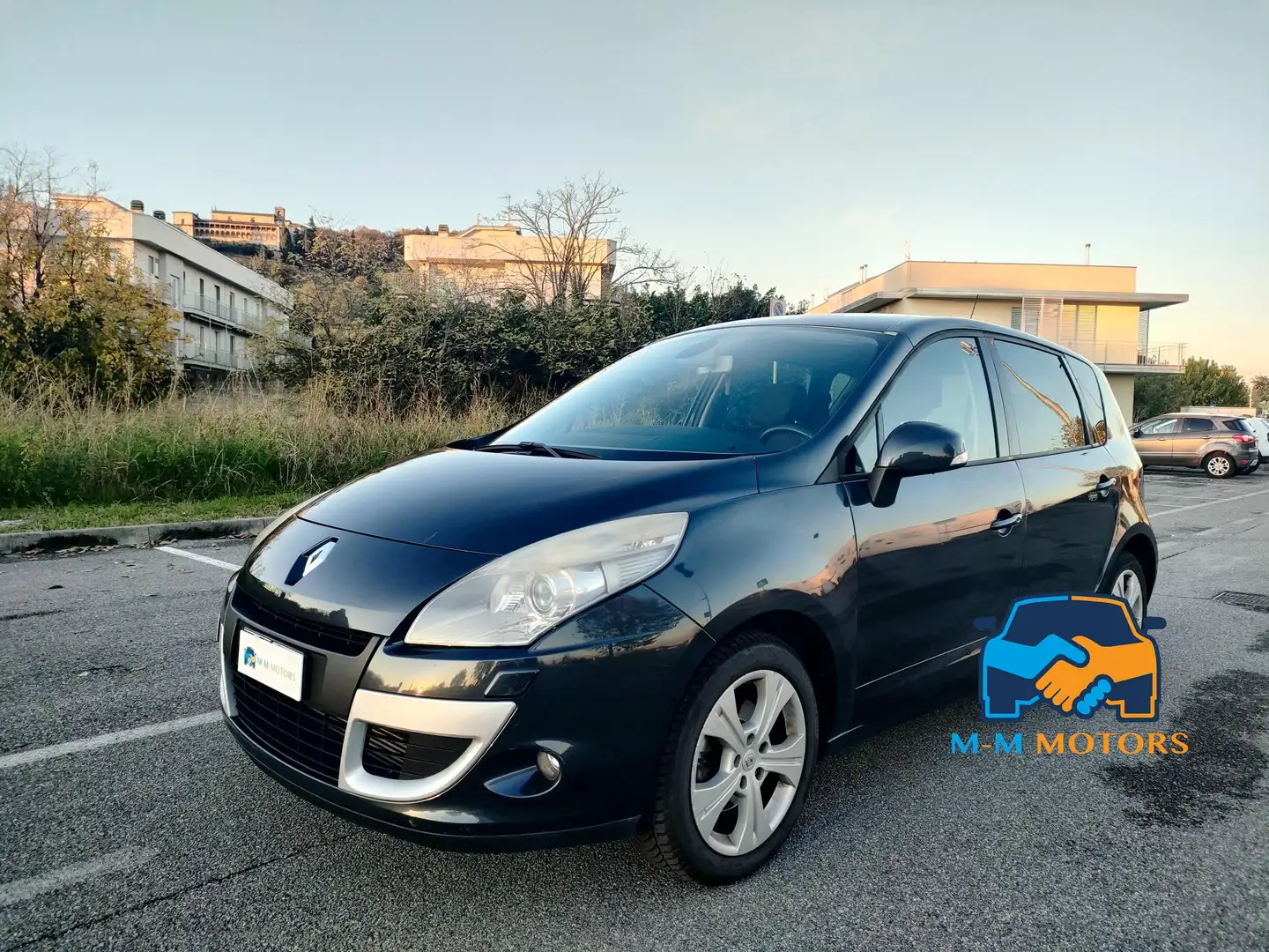 Renault Scenic 1.5 dci Dynamique 110cv Gris - 1