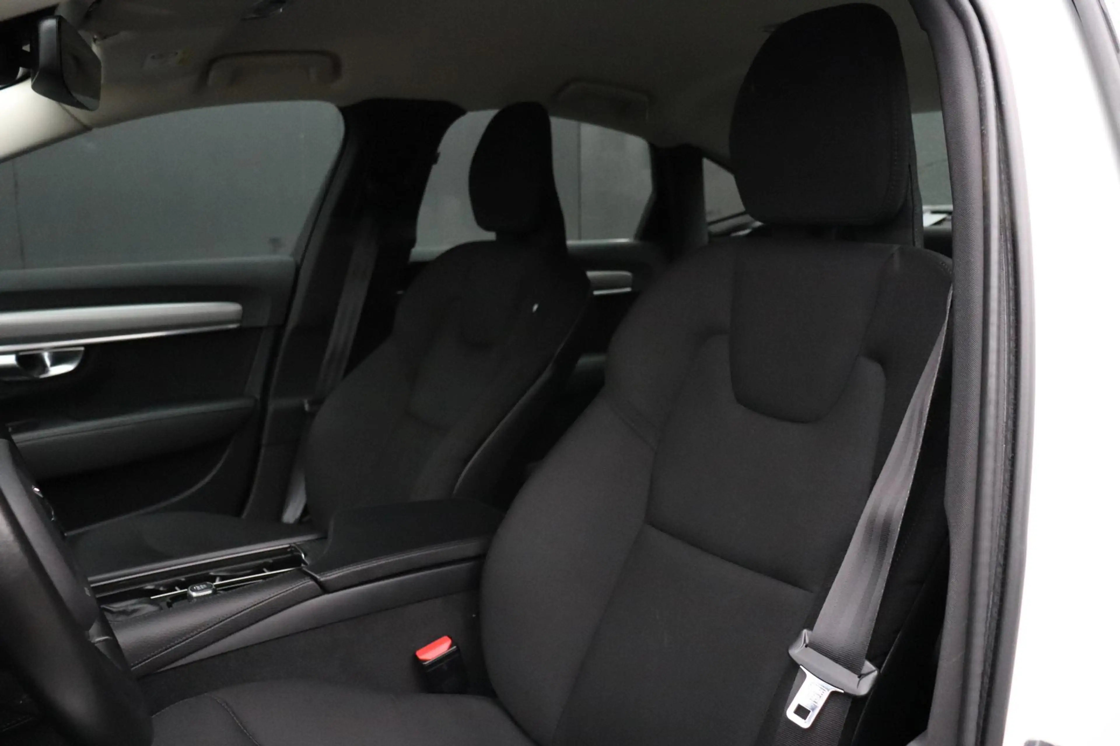 Volvo S90 2.0 T4 Momentum | CAMERA | VIRTUAL COCKPIT | CRUIS — photo 13