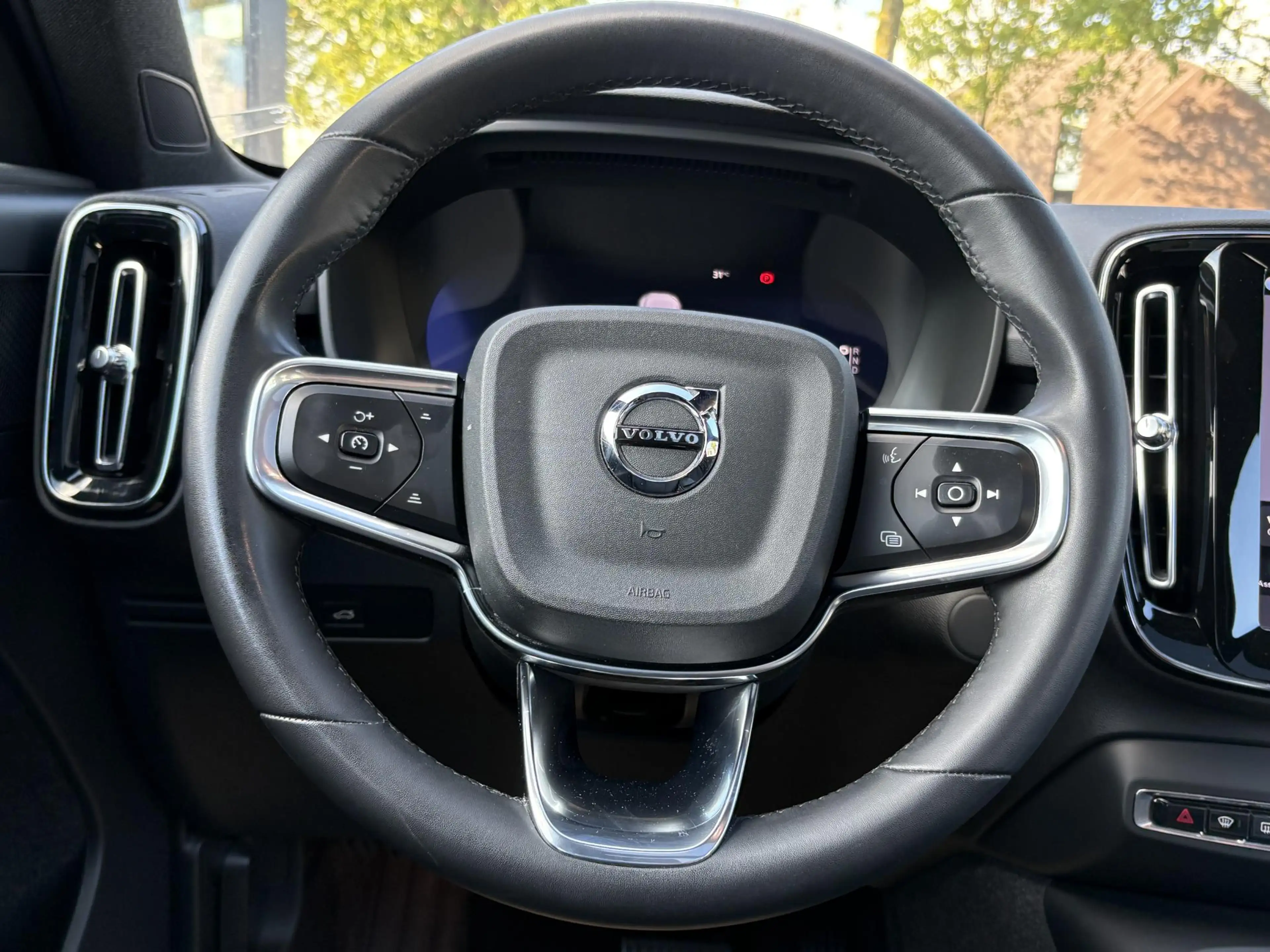 Volvo XC40 Recharge Ultimate 70 kWh SOH 95% | 360 CAMERA | ST — photo 22