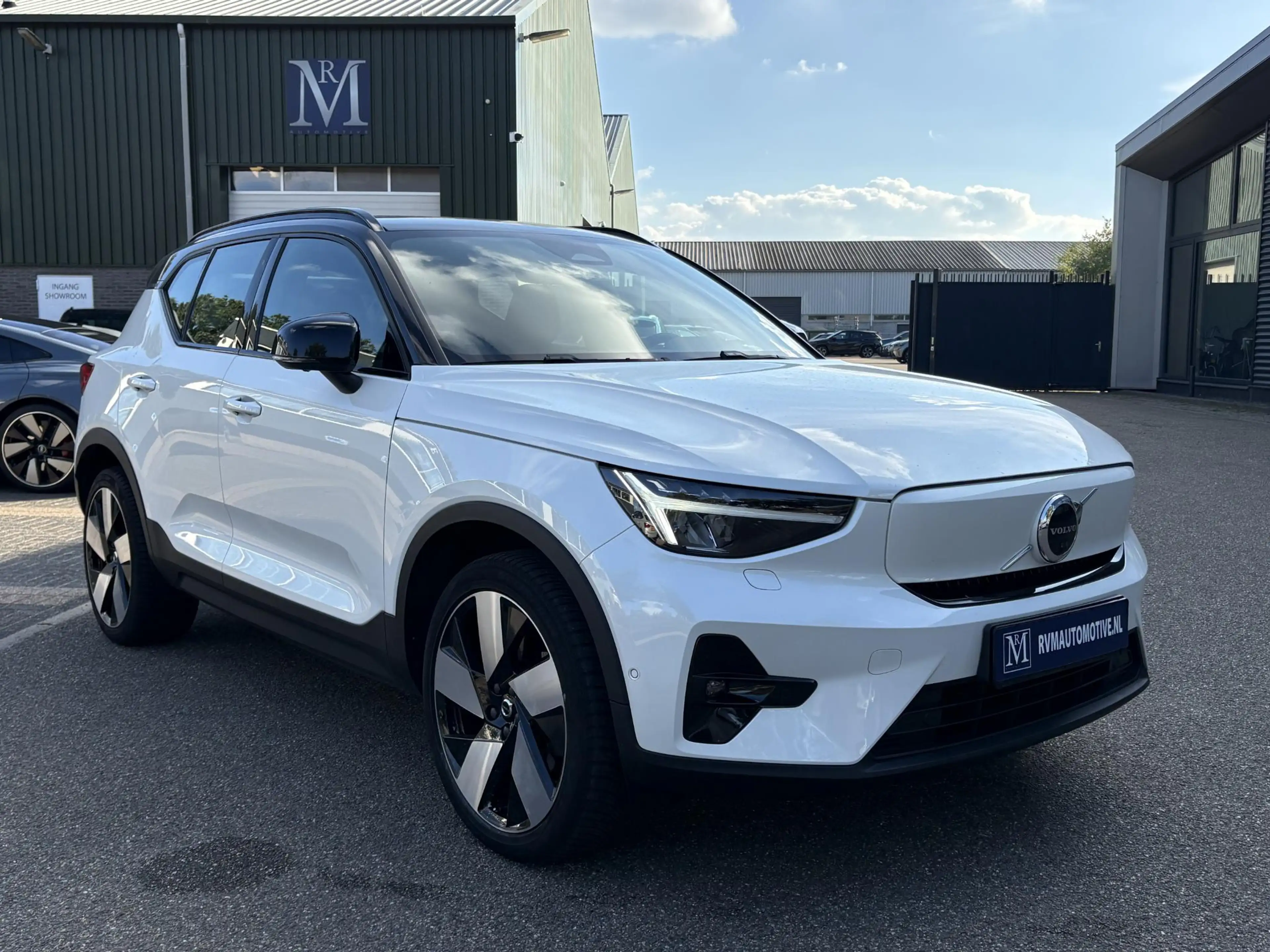 Volvo XC40 Recharge Ultimate 70 kWh SOH 95% | 360 CAMERA | ST — photo 11