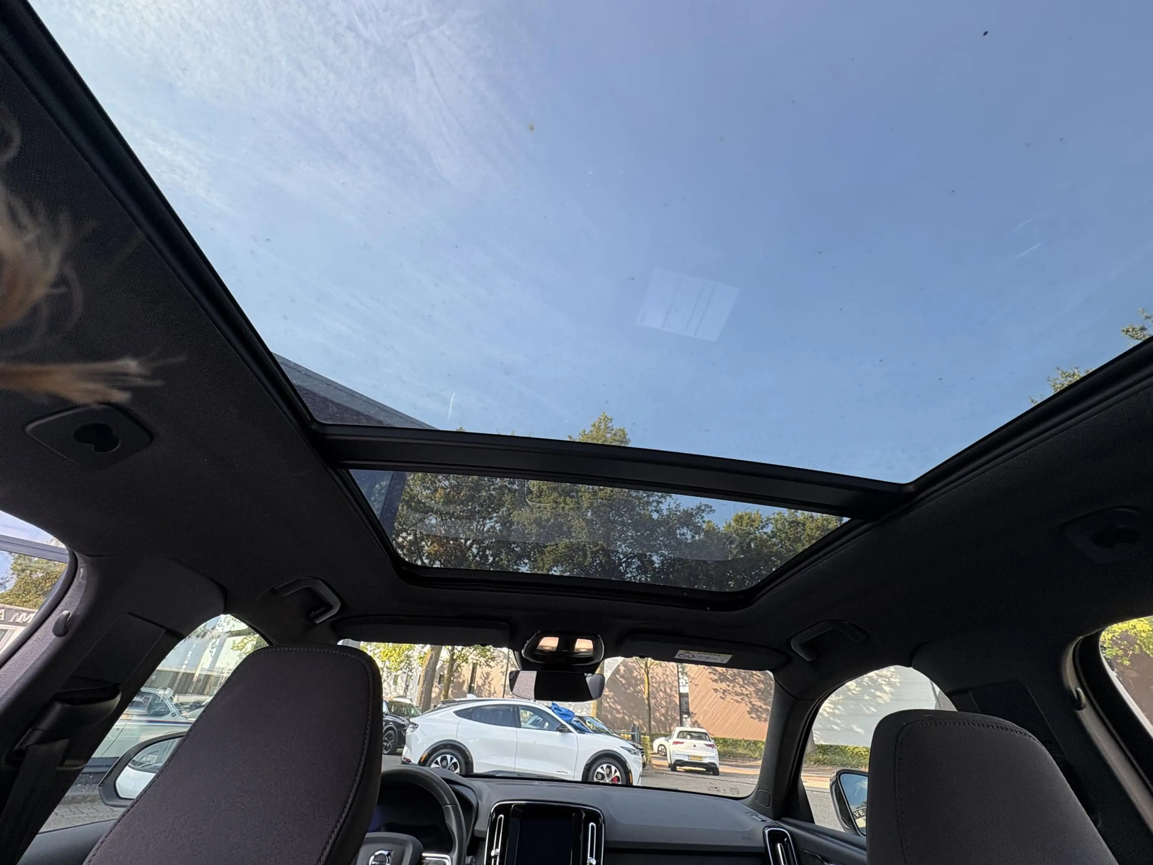 Volvo XC40 Recharge Ultimate 70 kWh SOH 95% | 360 CAMERA | ST — photo 19
