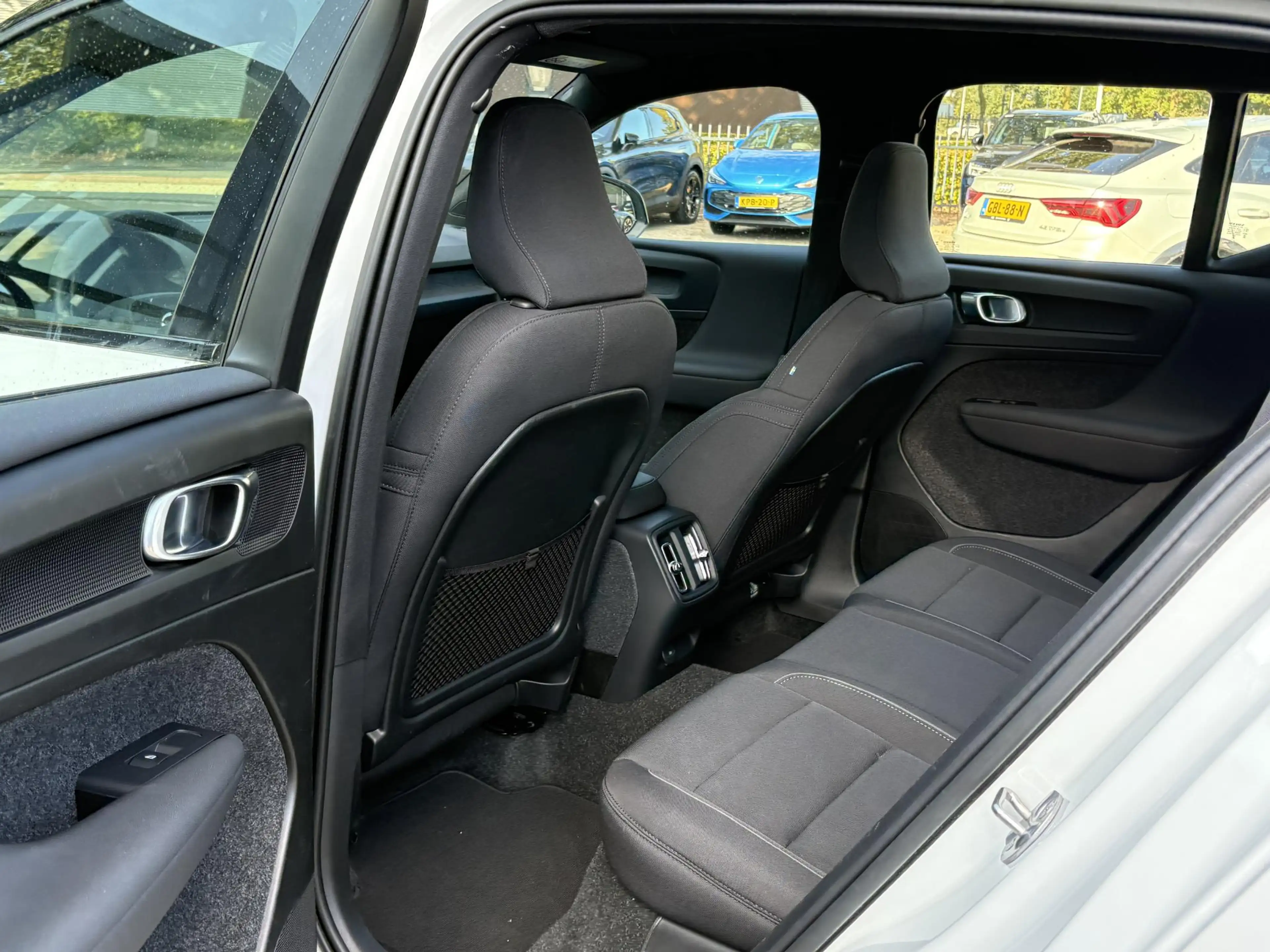 Volvo XC40 Recharge Ultimate 70 kWh SOH 95% | 360 CAMERA | ST — photo 16