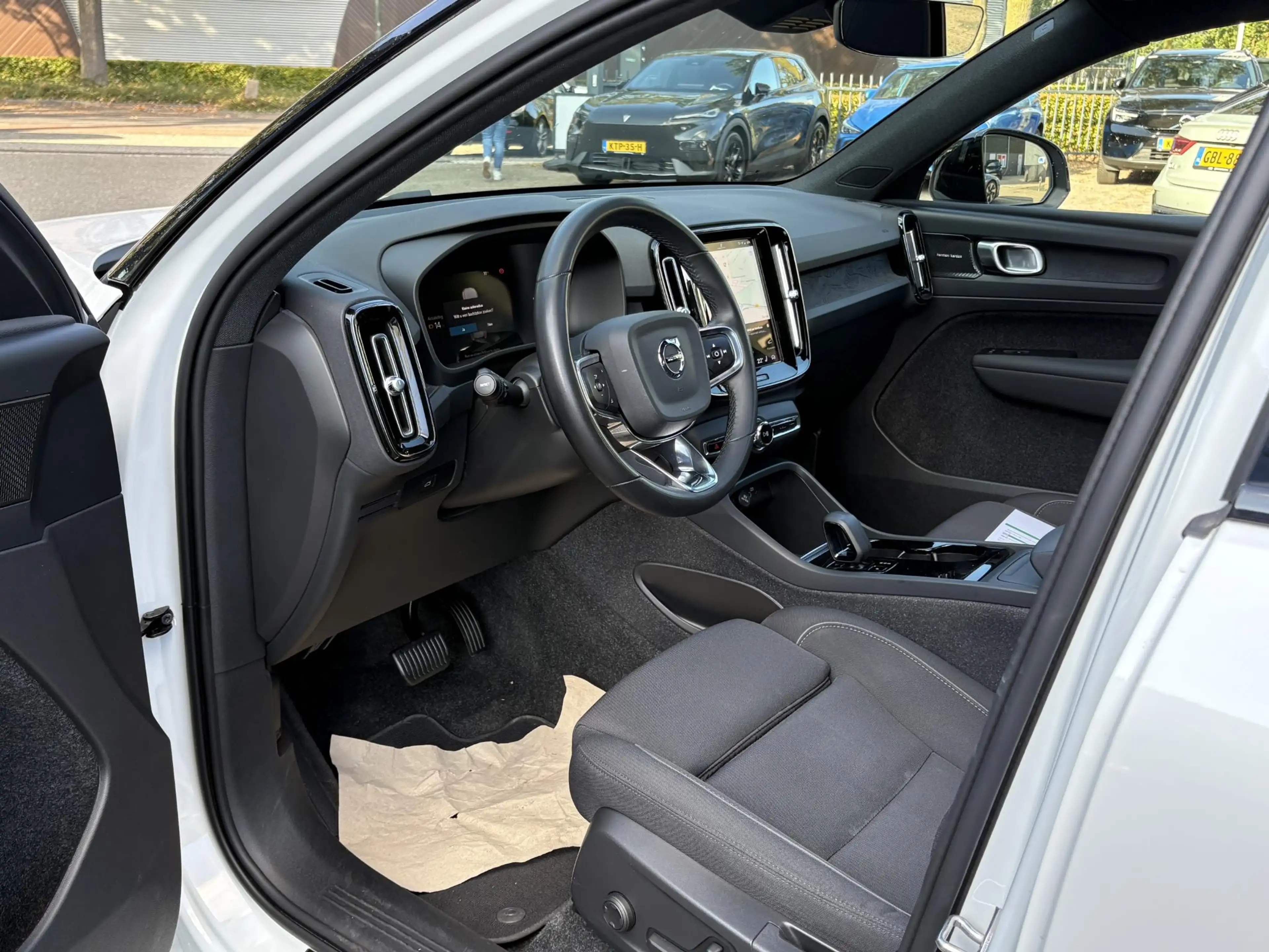 Volvo XC40 Recharge Ultimate 70 kWh SOH 95% | 360 CAMERA | ST — photo 23