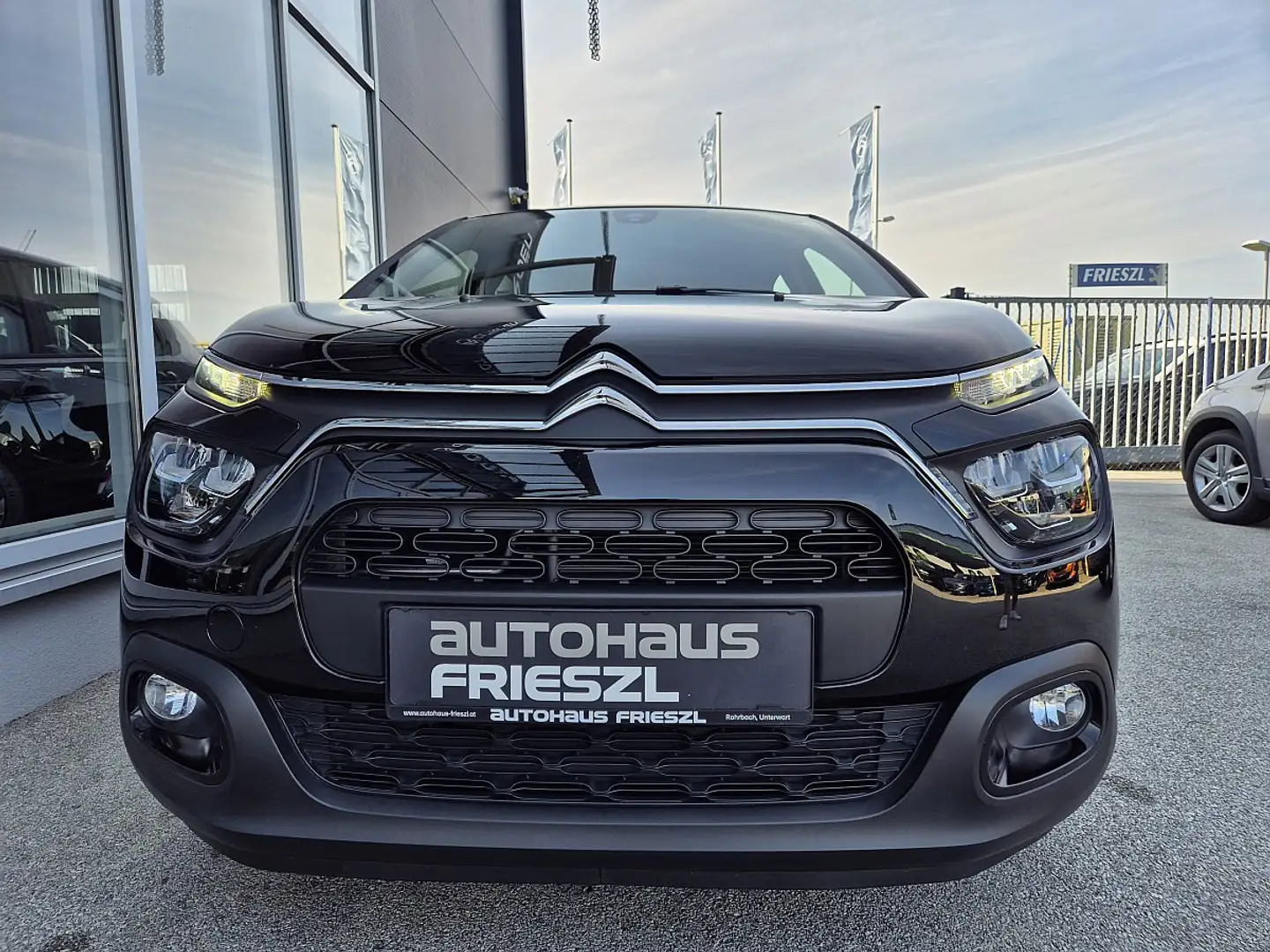Citroen C3 PureTech 83 S&S 5-Gang-Manuell Feel Nero - 2