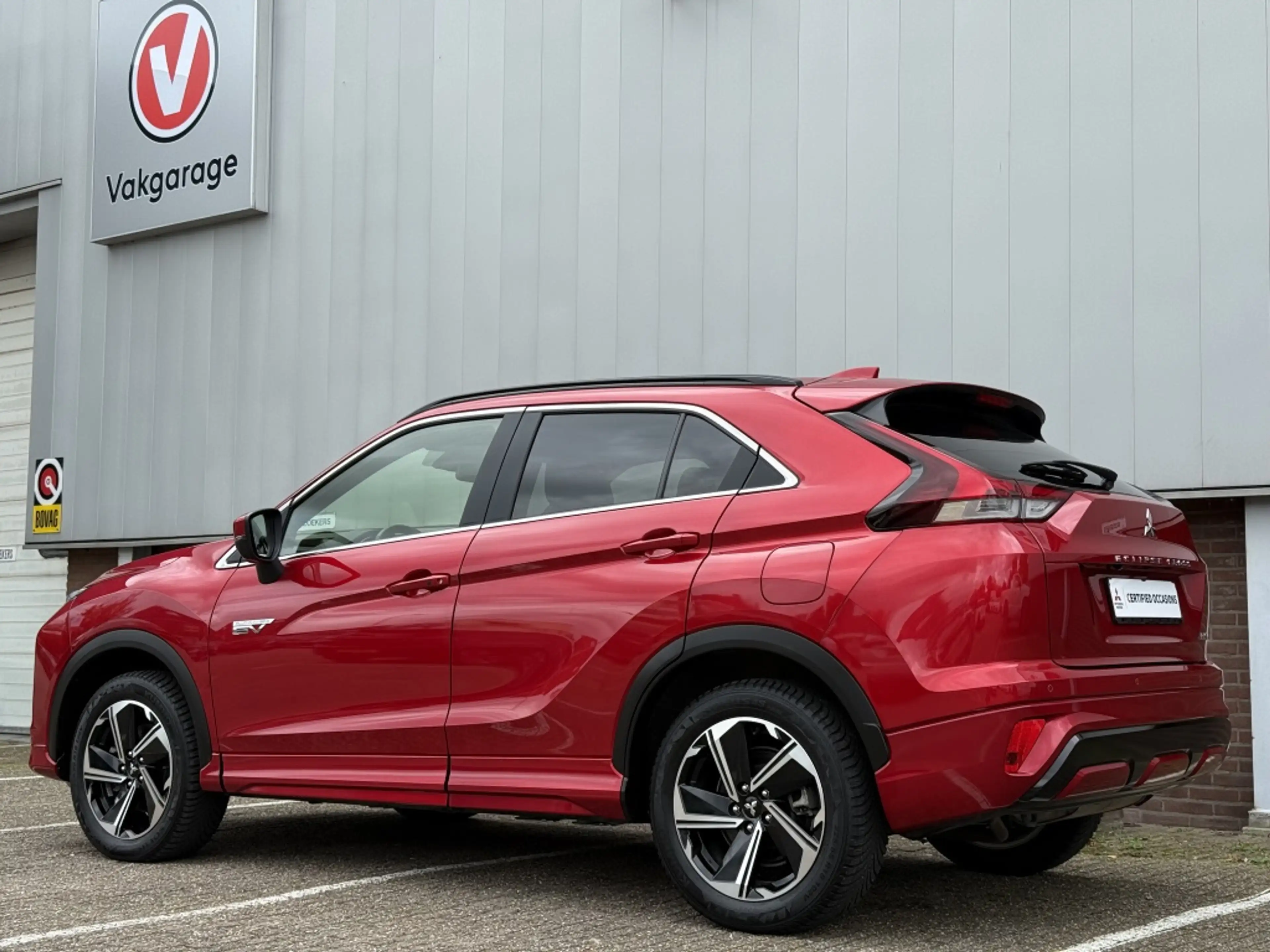Mitsubishi Eclipse Cross Automaat 2.4 PHEV Executive | 360 camera | Adaptiv — photo 3