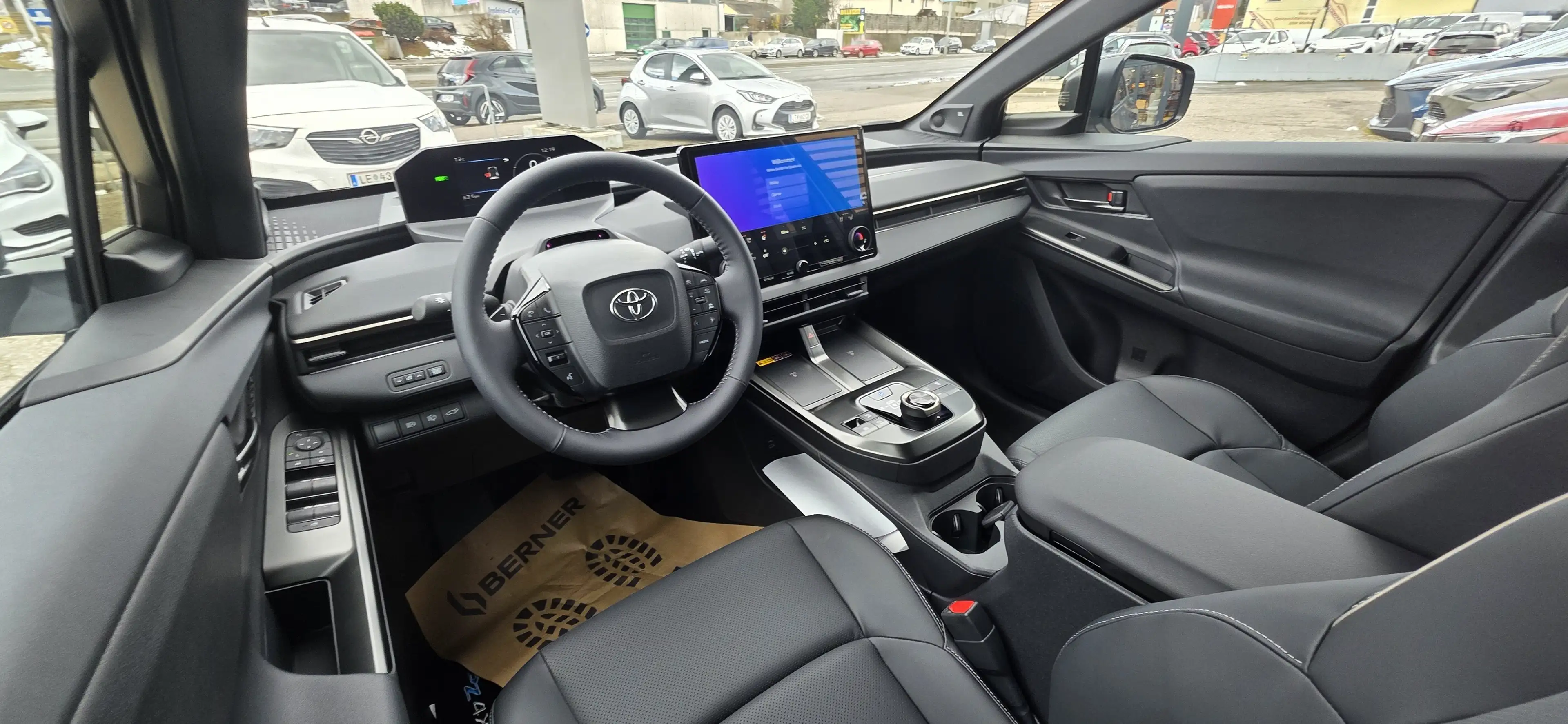 Toyota bZ4X Lounge 4x2 Kurzzulassung — photo 10