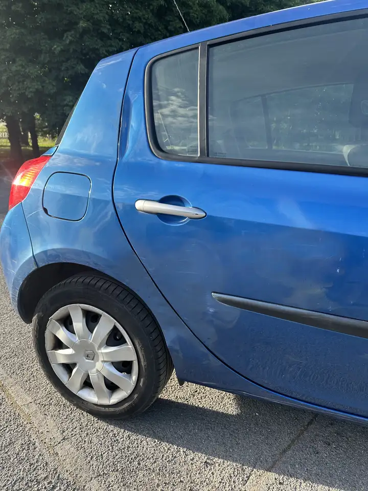 Renault Clio Citadine 3 portes — photo 7