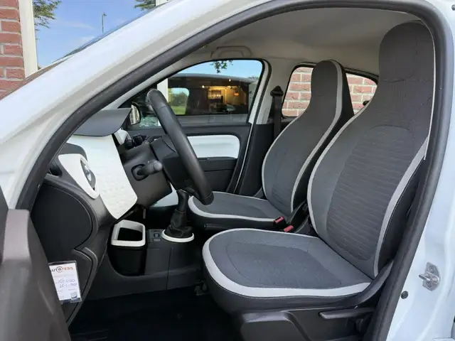 Renault Twingo view 5