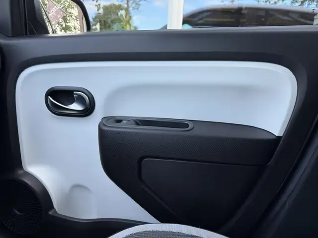 Renault Twingo view 29