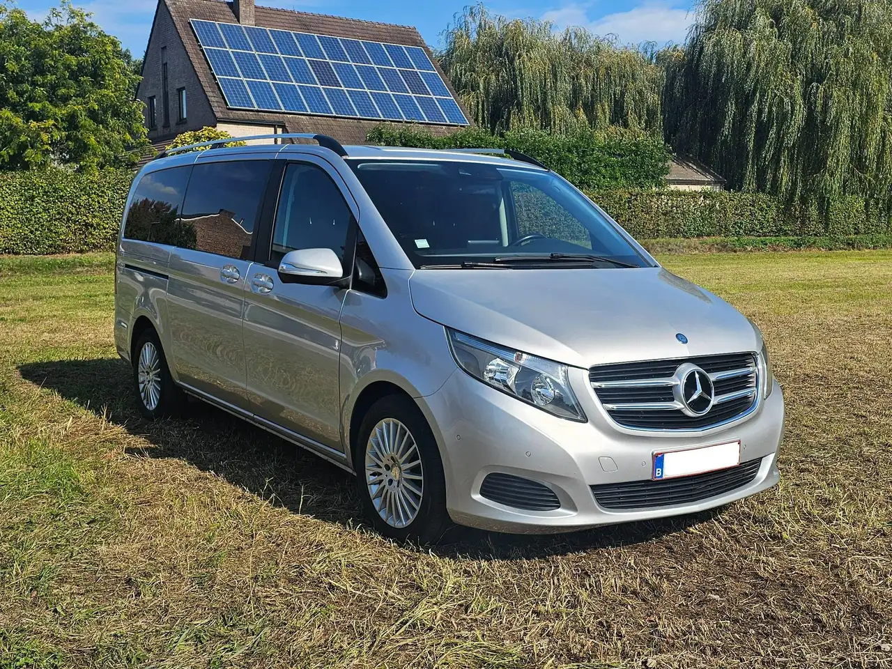 Mercedes-Benz V 220