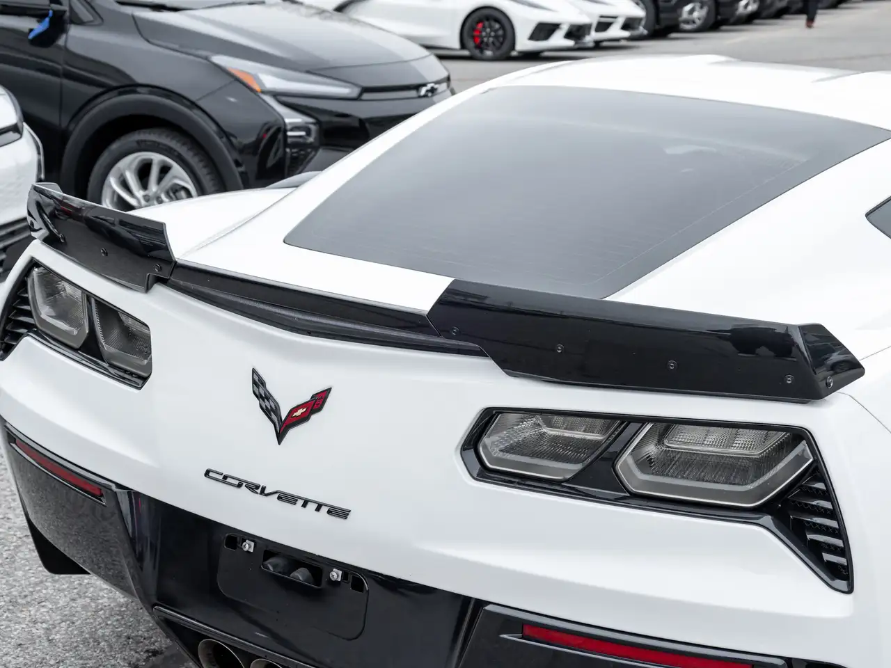 Chevrolet Corvette снимка Chevrolet Corvette
