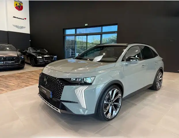 Citroen DS 7 1.6 HYBRIDE RECHARGEABLE E-TENSE 360 4X4 OPERA EAT8