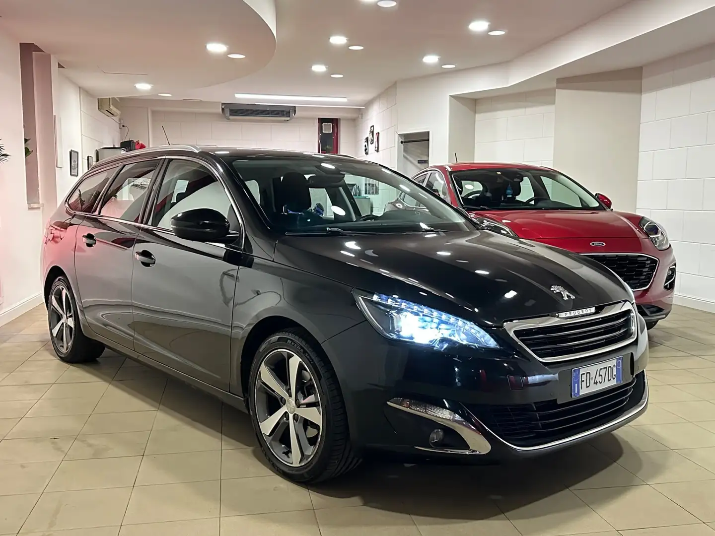 Peugeot 308 308 BlueHDi 120 S&S SW Allure Nero - 1