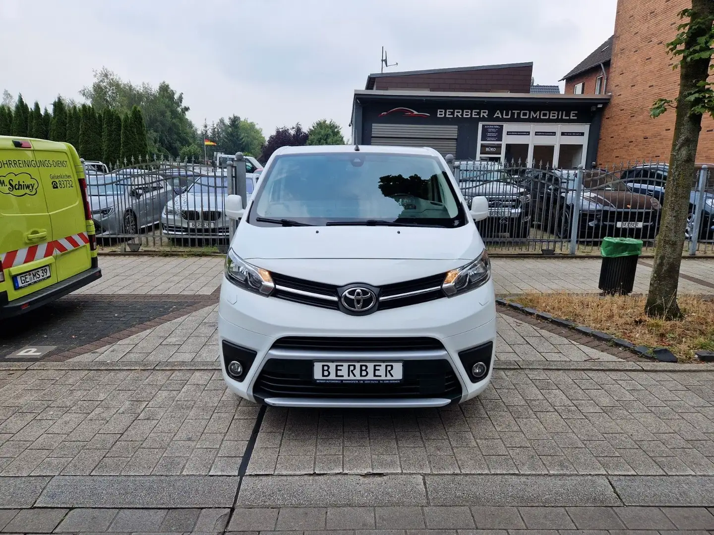 Toyota Proace Verso L1 Shuttle Comfort*1.HD*8-SITZER* Weiß - 2
