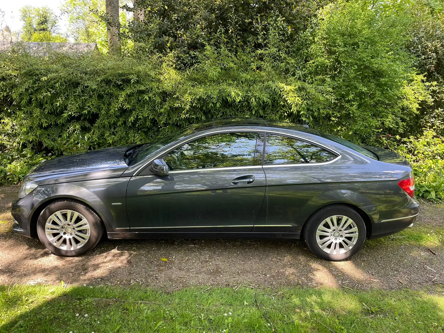 Mercedes-Benz C 220 C 220 CDI BE Coupé Grijs - 2