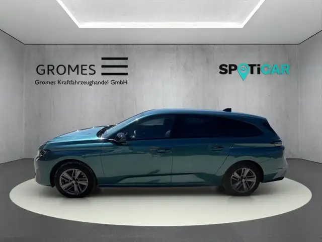 Peugeot 308 view 6
