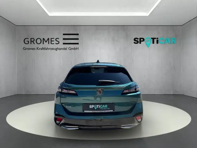 Peugeot 308 view 4