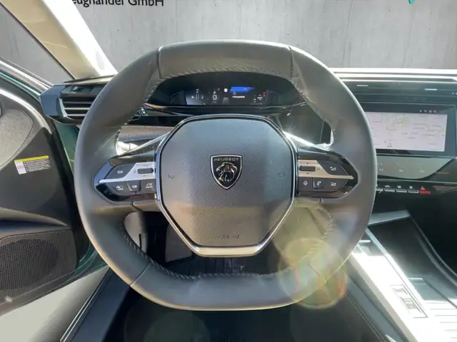 Peugeot 308 view 10