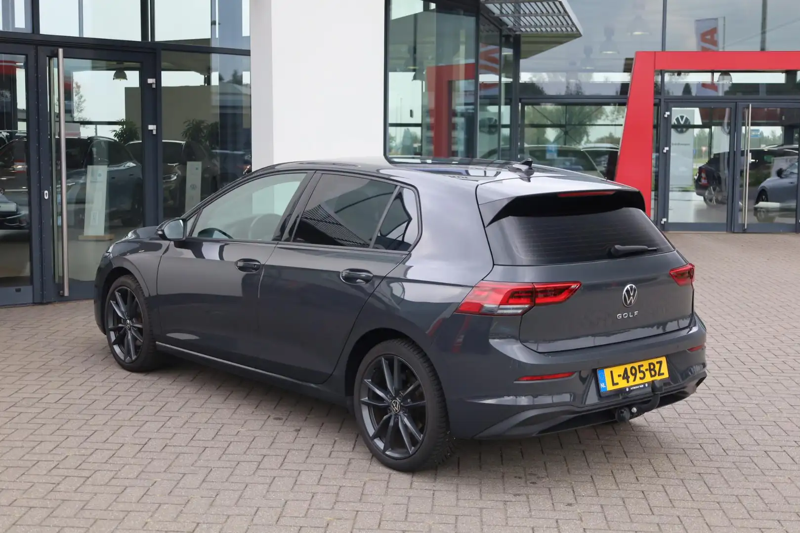 Volkswagen Golf 1.0 TSI Golf 66KW/90PK, privacy glas, trekhaak 18" Gris - 2