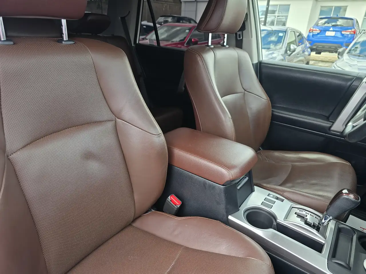 Toyota 4-Runner снимка Toyota 4-Runner