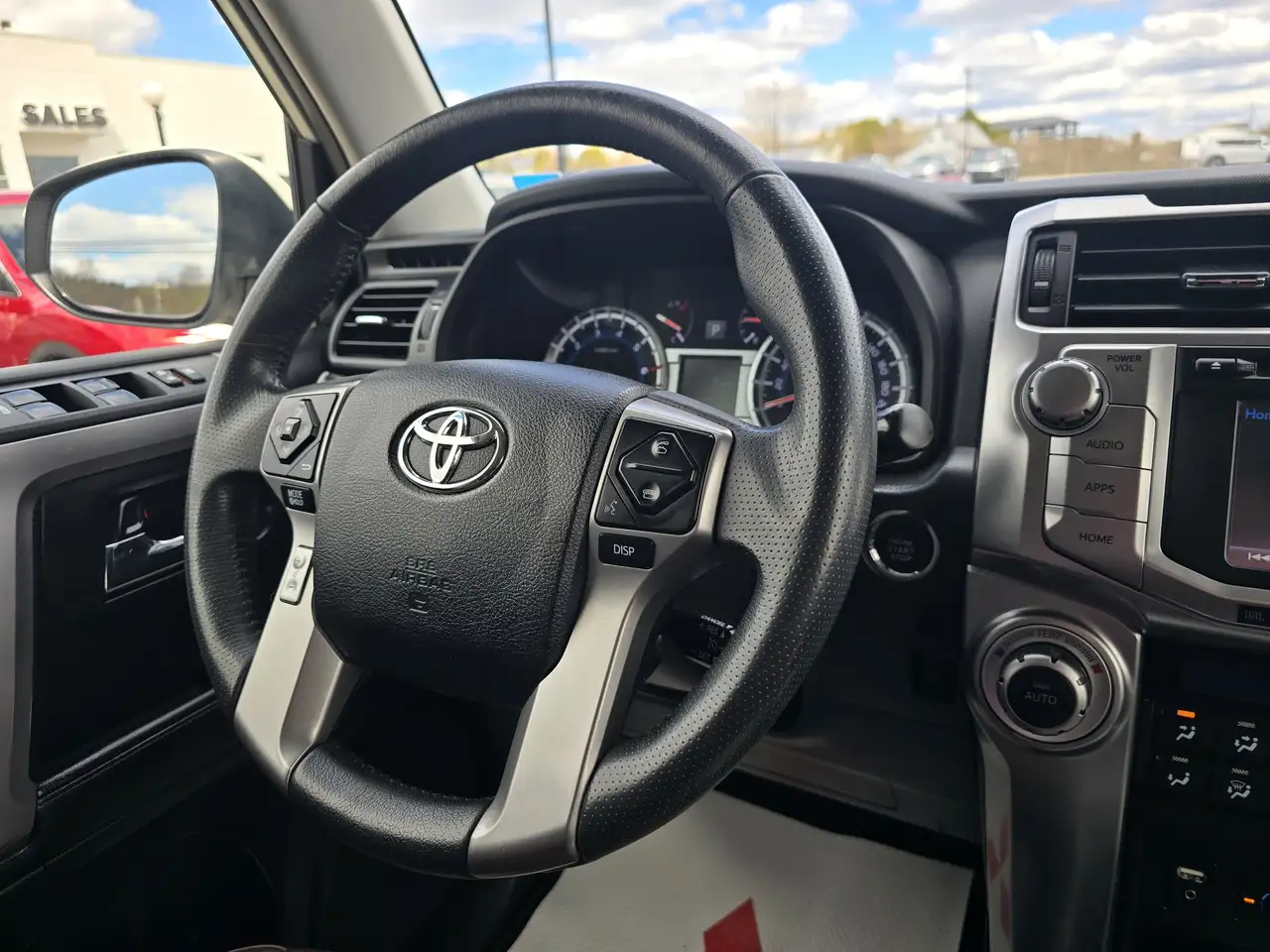 Toyota 4-Runner снимка Toyota 4-Runner