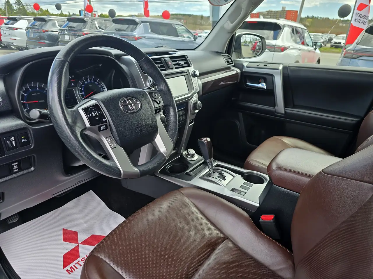 Toyota 4-Runner снимка Toyota 4-Runner