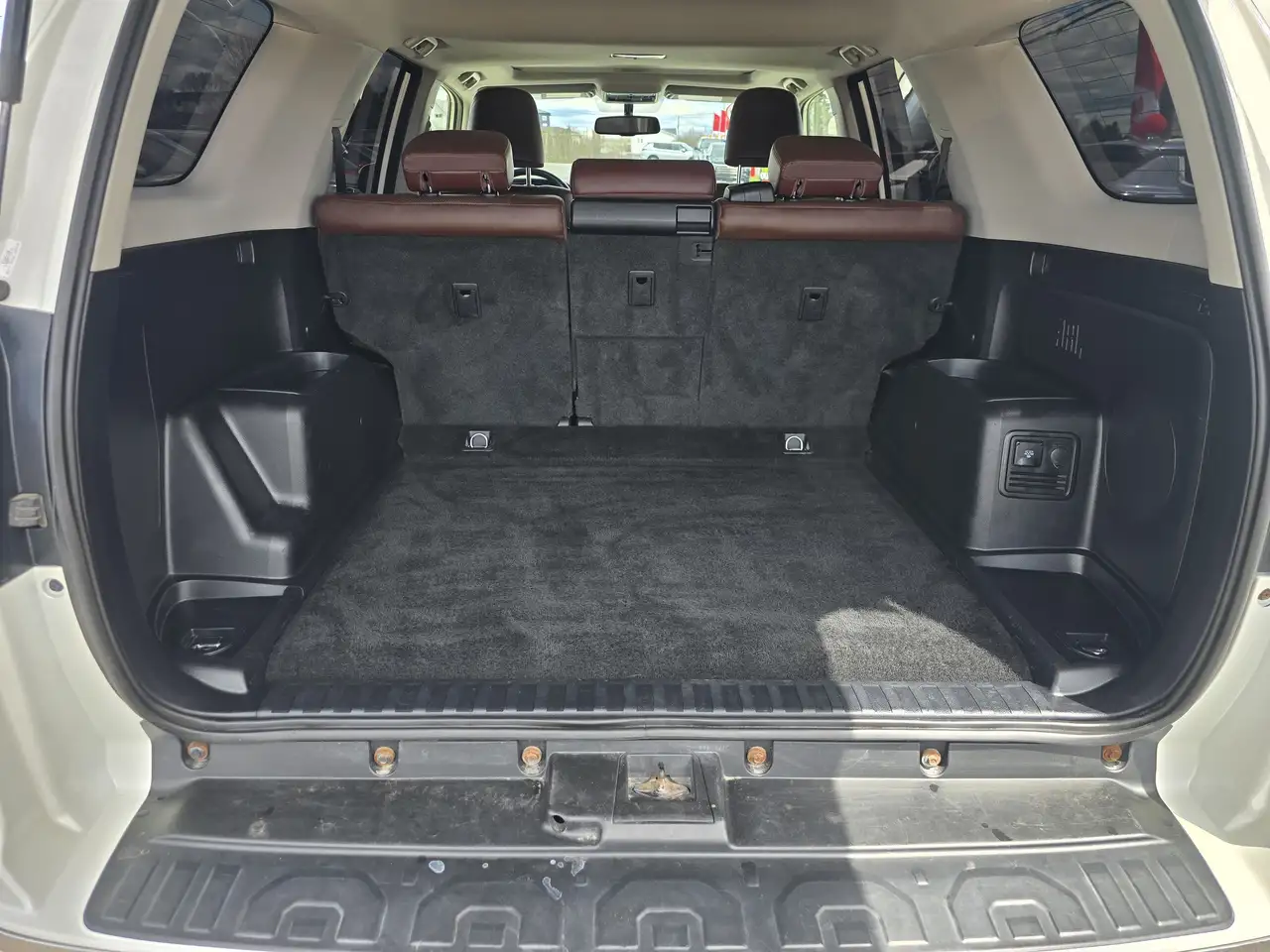 Toyota 4-Runner снимка Toyota 4-Runner