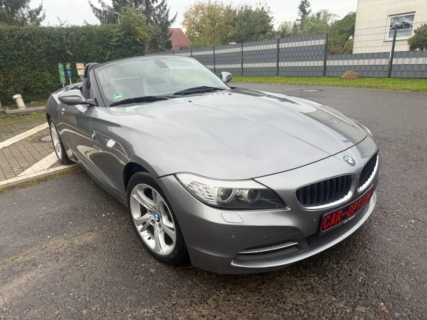 BMW Z4 Roadster sDrive 30i/ scheckheftgepflegt ! Grau - 2