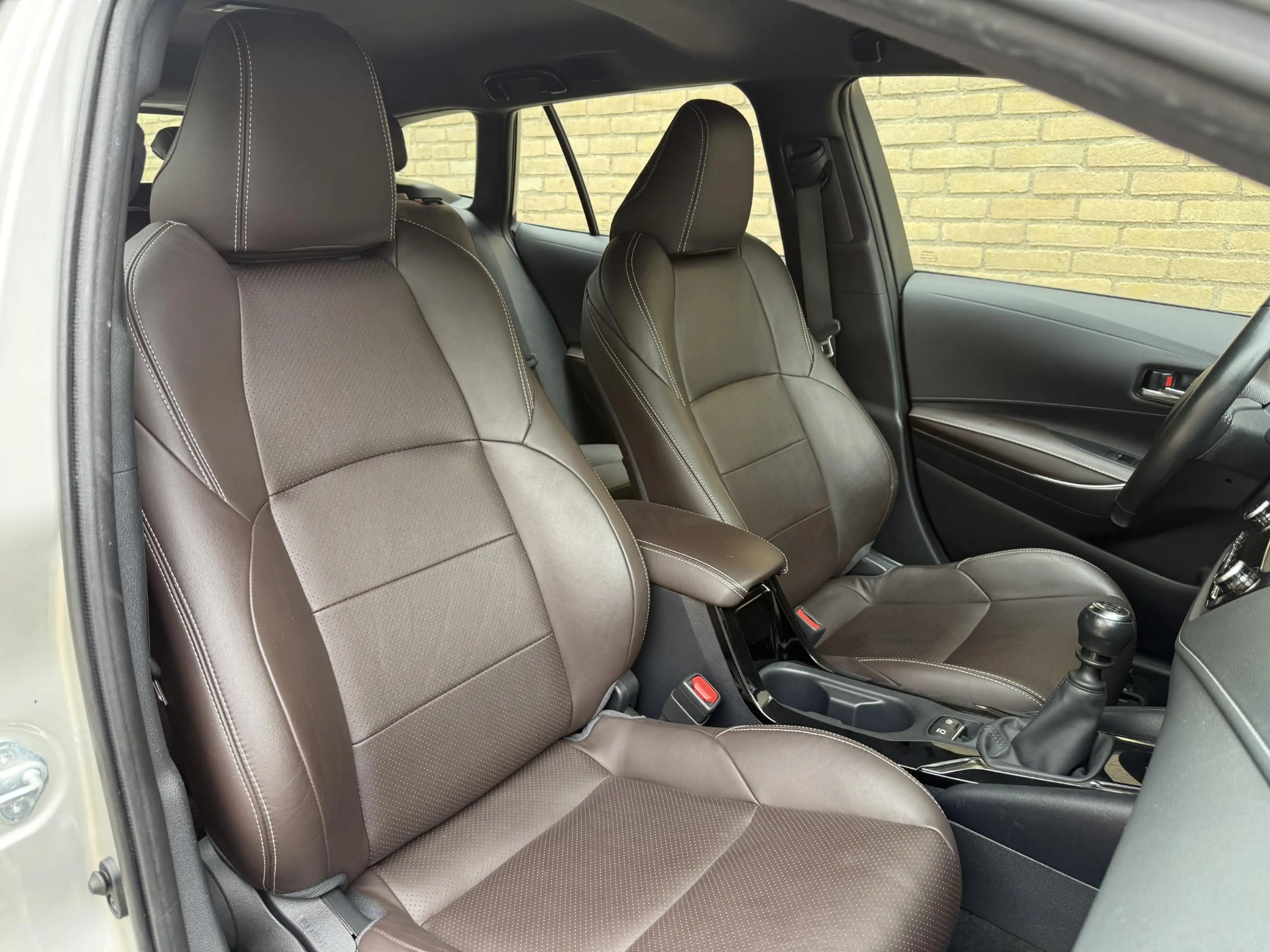Toyota Corolla Touring Sports 1.2 Turbo Dynamic | Trekhaak afneem — photo 18
