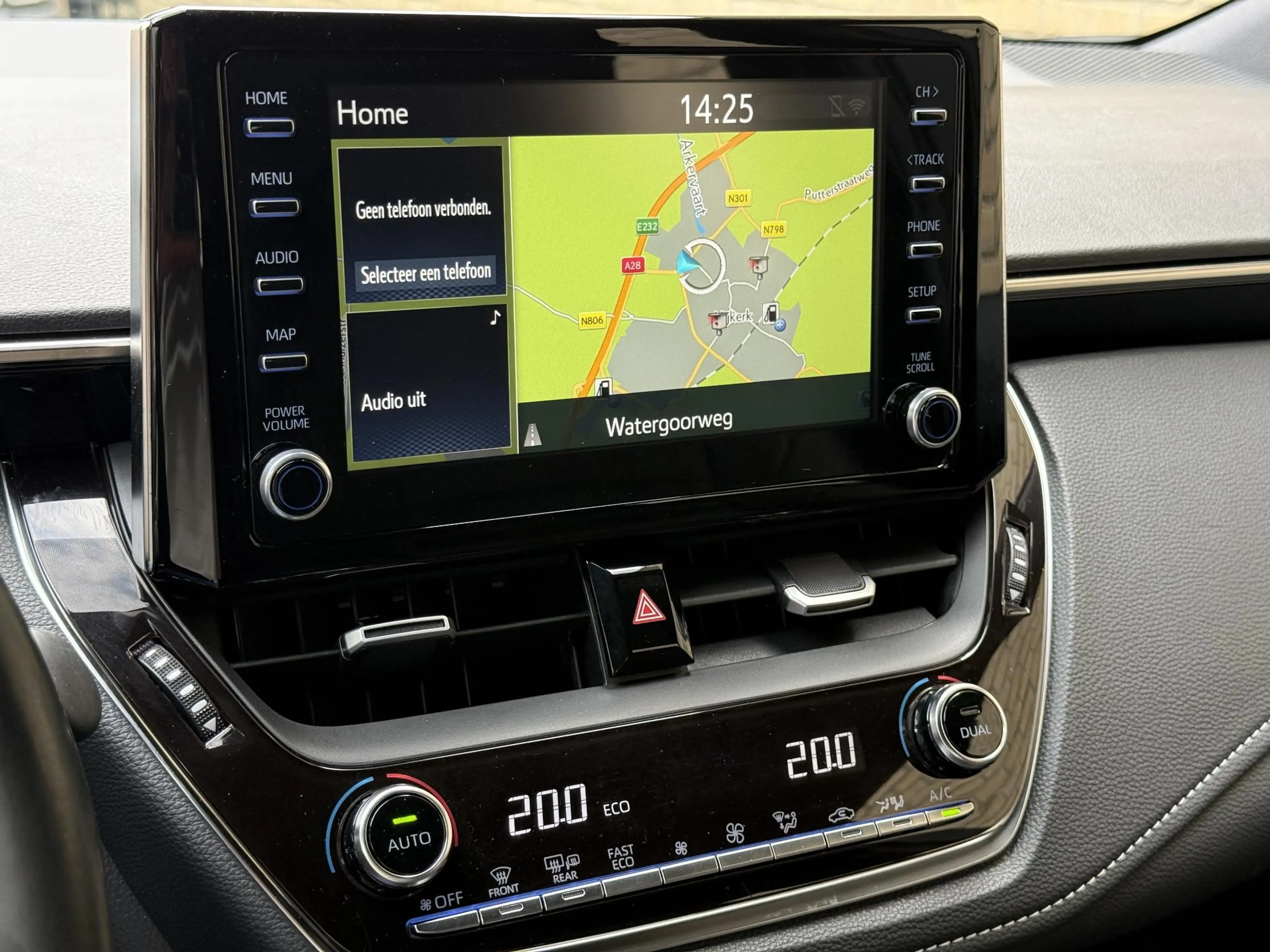 Toyota Corolla Touring Sports 1.2 Turbo Dynamic | Trekhaak afneem — photo 6