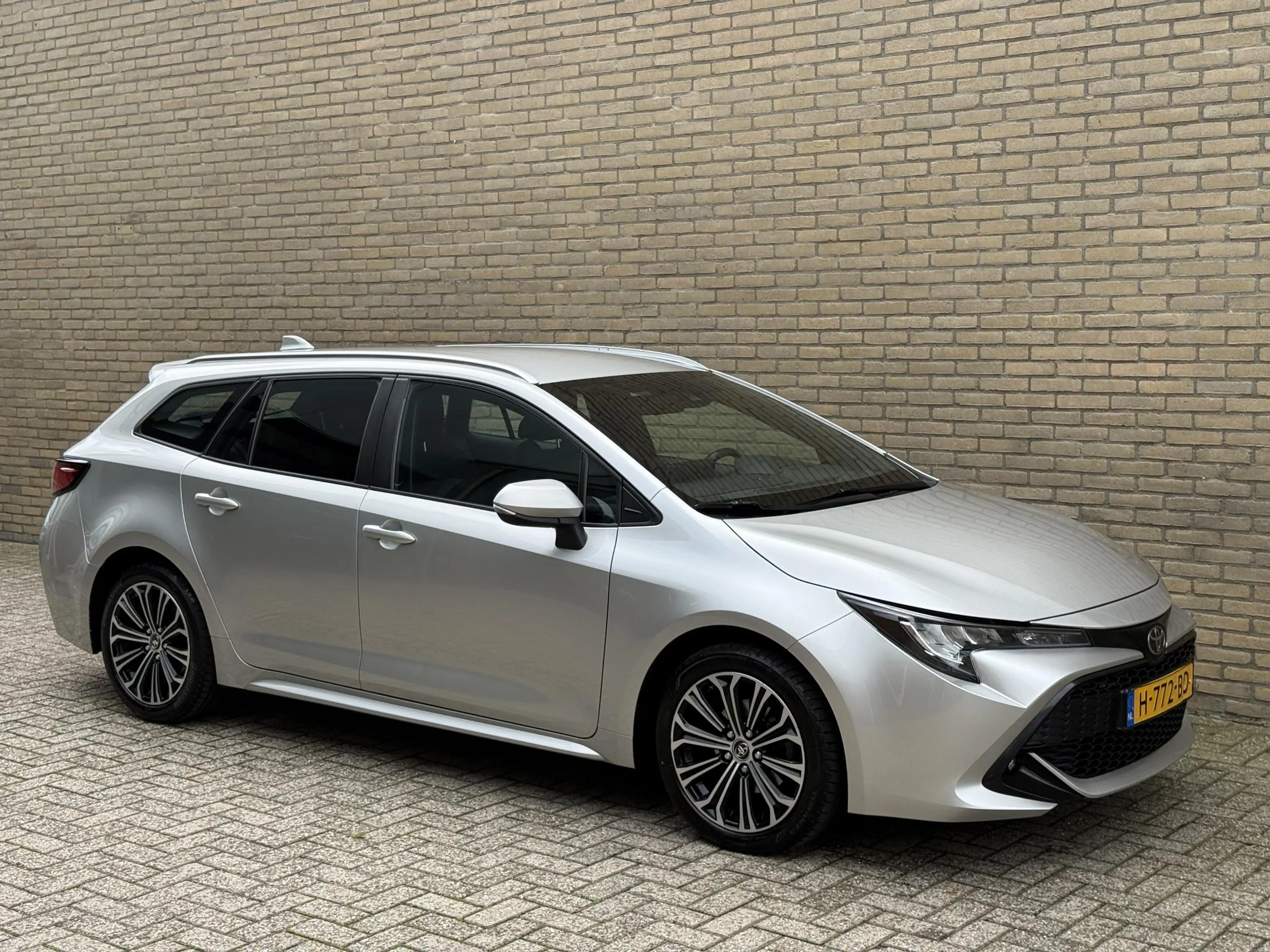 Toyota Corolla Touring Sports 1.2 Turbo Dynamic | Trekhaak afneem — photo 34