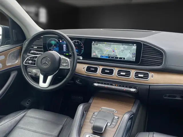 Mercedes-Benz Gle view 13