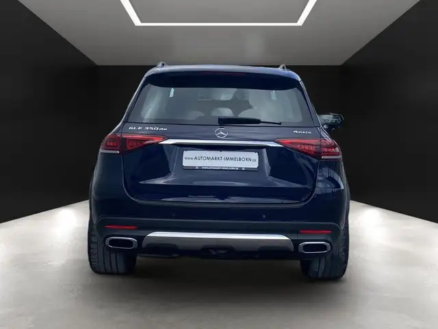 Mercedes-Benz Gle view 10
