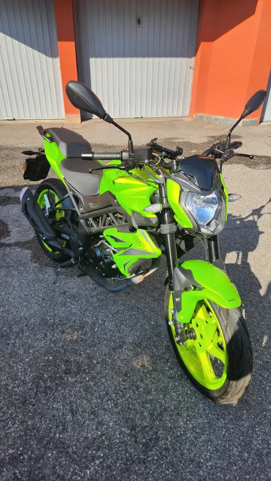 Benelli BN 125