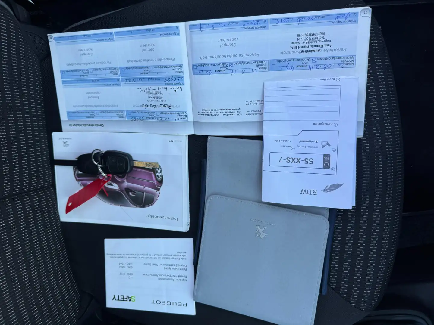 Peugeot 107 1.0 Active AIRCO ZEER LAGE ORG 36493 KM NAP O.H BO Grijs - 2