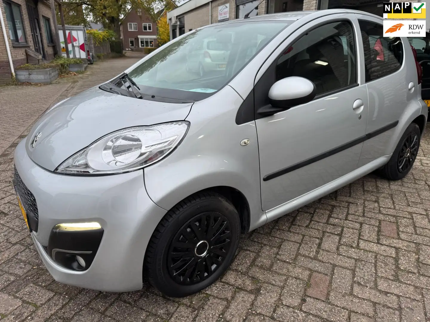 Peugeot 107 1.0 Active AIRCO ZEER LAGE ORG 36493 KM NAP O.H BO Grijs - 1