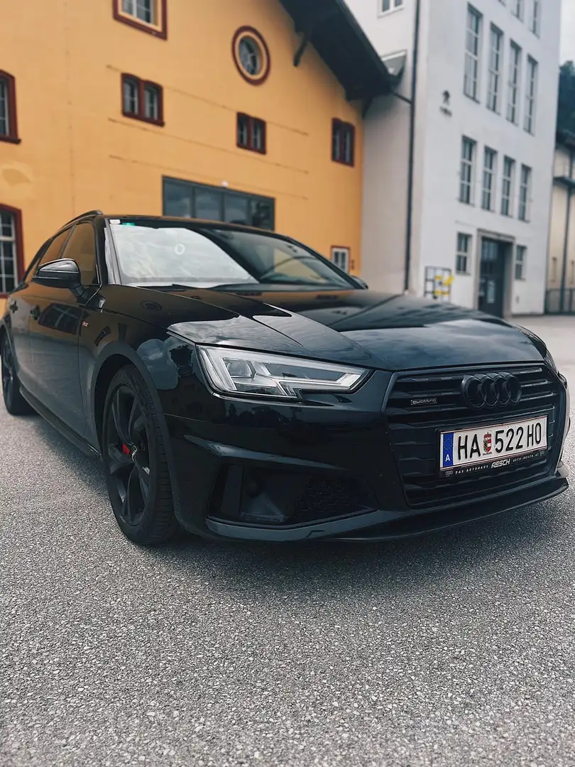 Audi A4 Avant 40 TDI quattro S-line S-tronic - 1