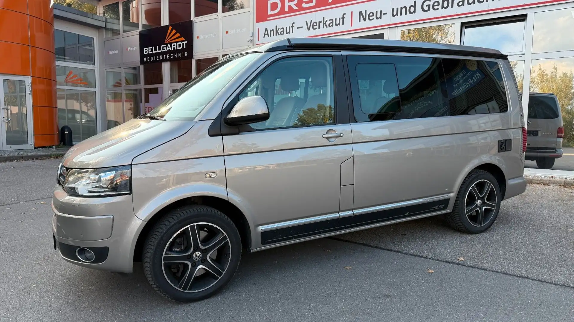 Volkswagen T5 California Edition Aufstel/Küche/Top Gepflegt Beige - 2