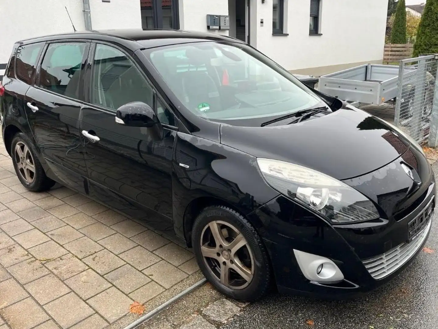 Renault Grand Scenic Černá - 2