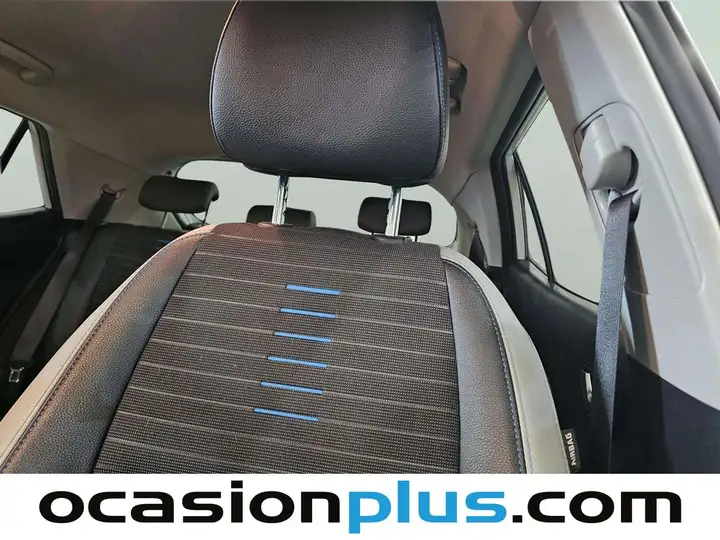 Kia Stonic 1.0 T-GDi MHEV iMT Style Edition 2025, foto 7