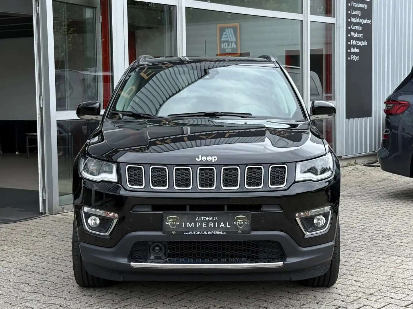 Jeep Compass Limited 4WD LEDER+NAVI+ACC+KeyGo+PLA+RFK Negro - 2