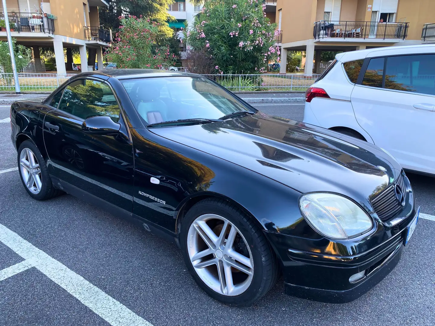 Mercedes-Benz SLK 200 Negru - 1