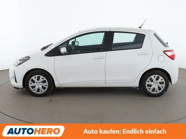 Toyota Yaris view 3