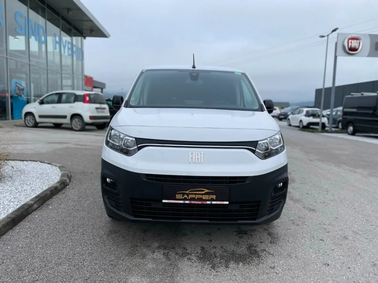 Fiat Doblo Elektro 50kWh Weiß - 2