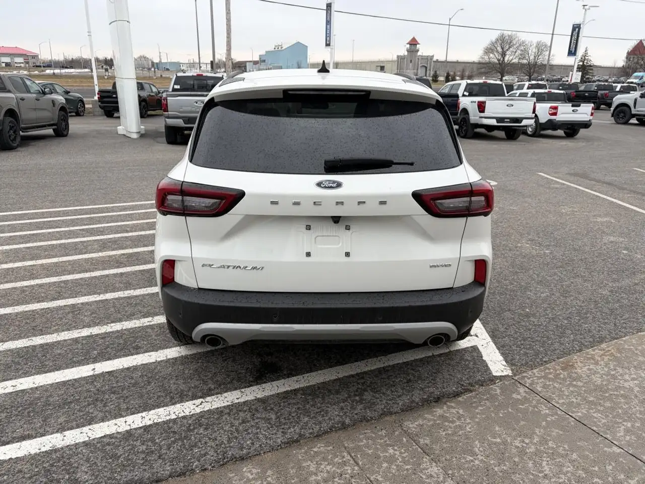 Ford Escape снимка Ford Escape